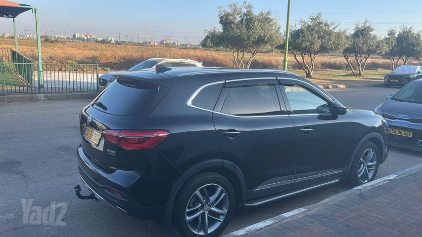 מודעת רכב אם ג'י EHS PHEV