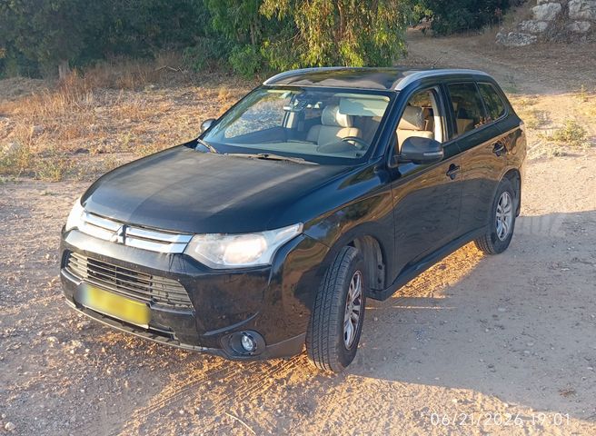 מיצובישי אאוטלנדר