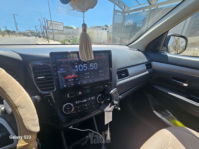 מיצובישי אאוטלנדר