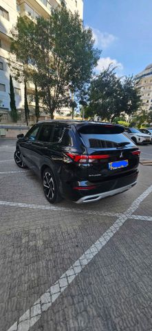 מיצובישי אאוטלנדר