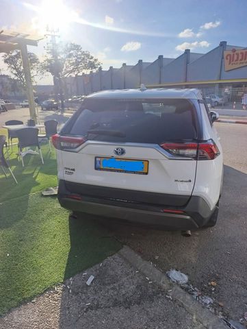 טויוטה RAV4