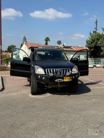 טויוטה לנד קרוזר