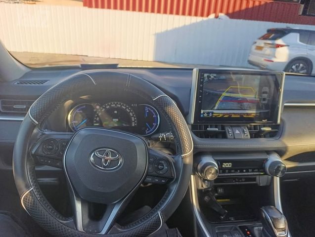 טויוטה RAV4