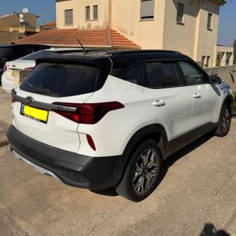 קיה סלטוס