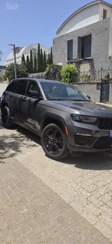 מודעת רכב ג'יפ גרנד צ'ירוקי