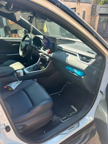 טויוטה RAV4