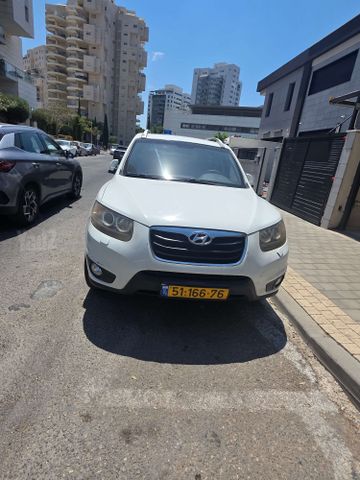 יונדאי סנטה פה