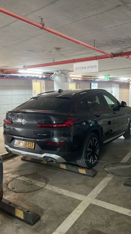 ב מ וו X4