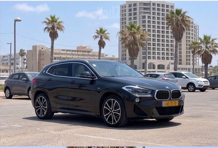 ב מ וו X2