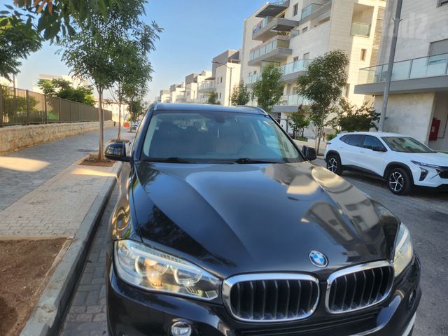 ב מ וו X5