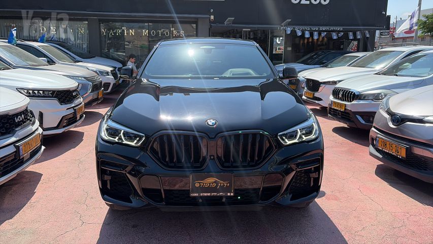 ב מ וו X6
