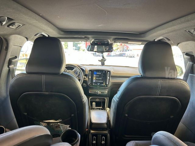 מודעת רכב וולוו XC40