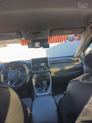 טויוטה RAV4