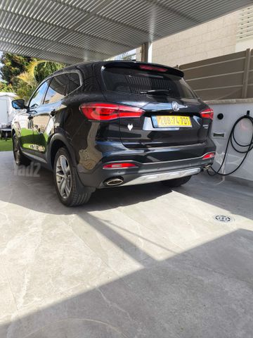 אם ג'י EHS PHEV