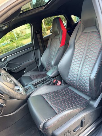 אאודי RS Q3