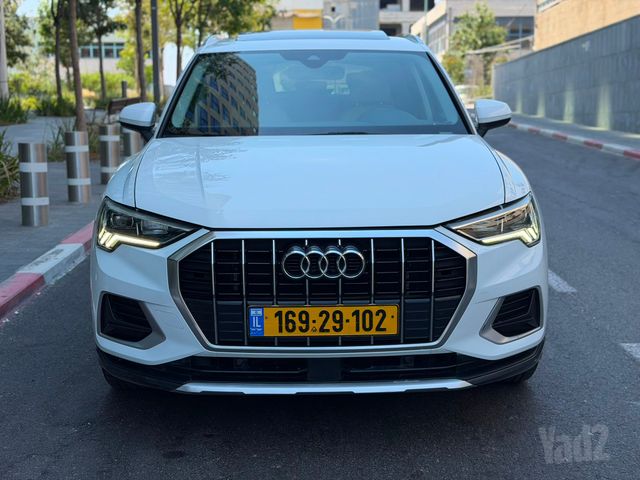 אאודי Q3
