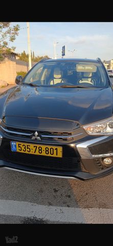 מודעת רכב מיצובישי ASX