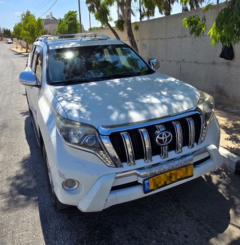 טויוטה לנד קרוזר