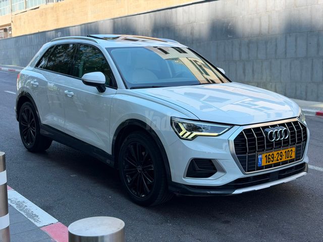 אאודי Q3