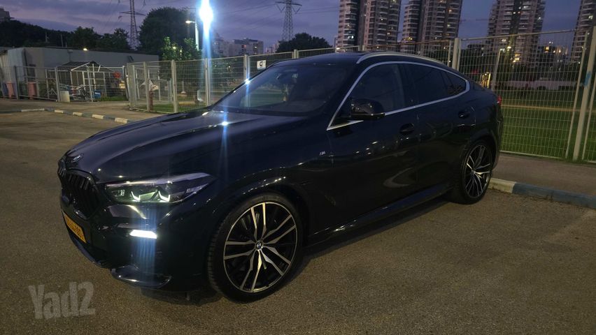 ב מ וו X6
