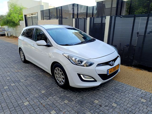 יונדאי i30