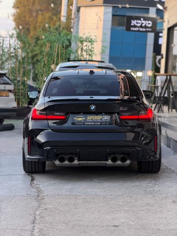ב מ וו M3