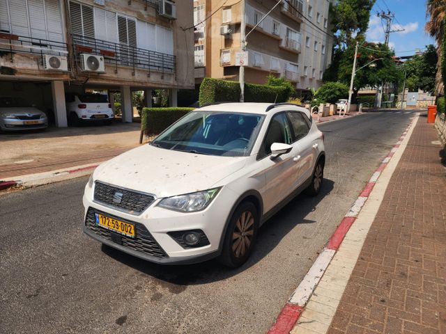 מודעת רכב סיאט ארונה