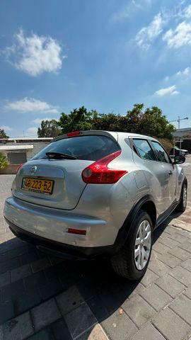 ניסאן ג'וק