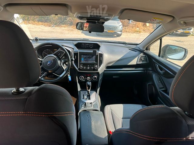 סובארו XV