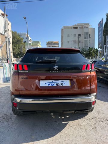 פיג'ו 3008
