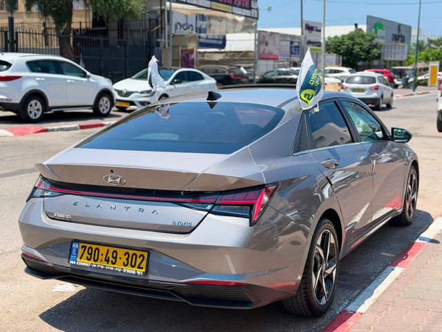יונדאי אלנטרה