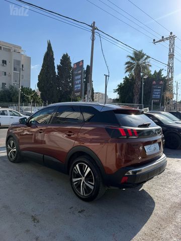 פיג'ו 3008
