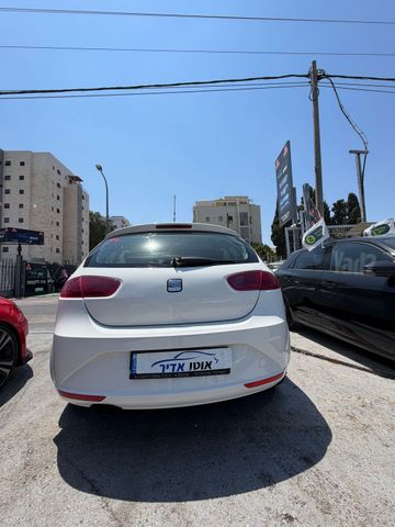 סיאט לאון