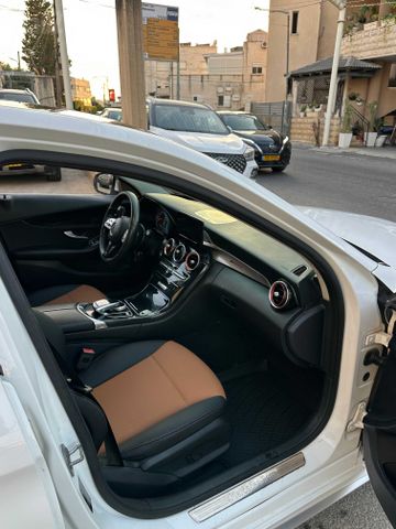 מרצדס-בנץ C-class
