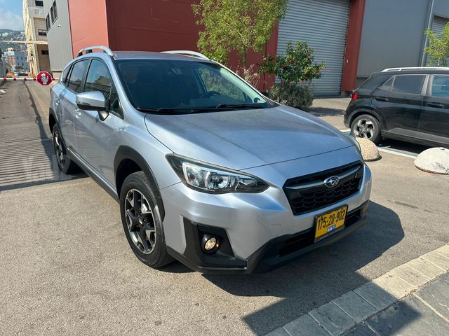 מודעת רכב סובארו XV 2
