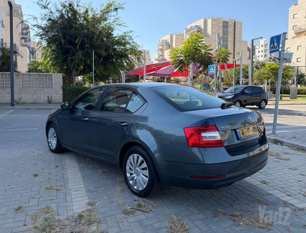 סקודה אוקטביה