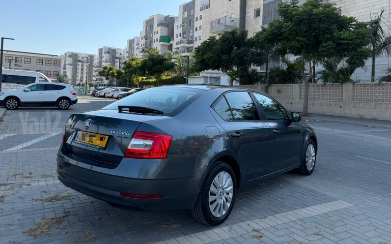 סקודה אוקטביה