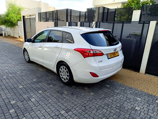 יונדאי i30