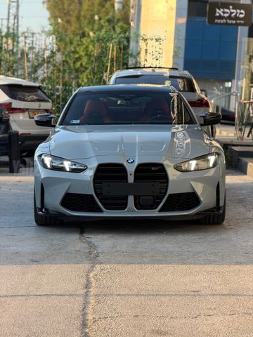 ב מ וו M4