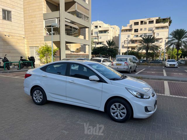 יונדאי אקסנט i25