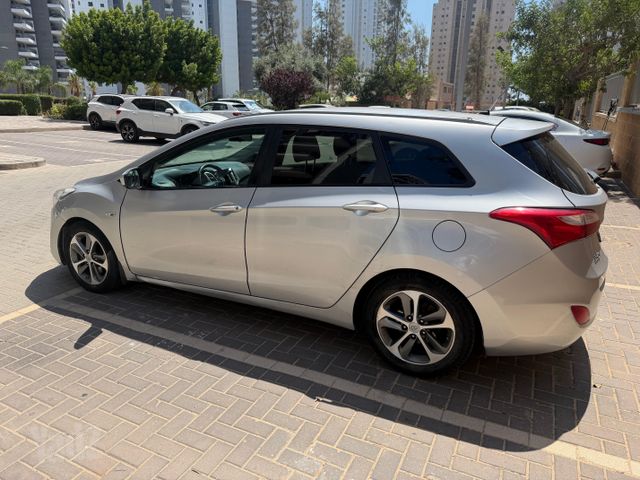 יונדאי i30