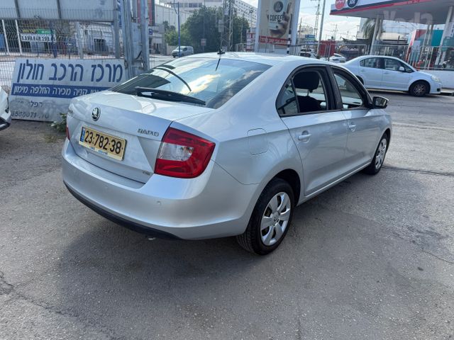 סקודה ראפיד