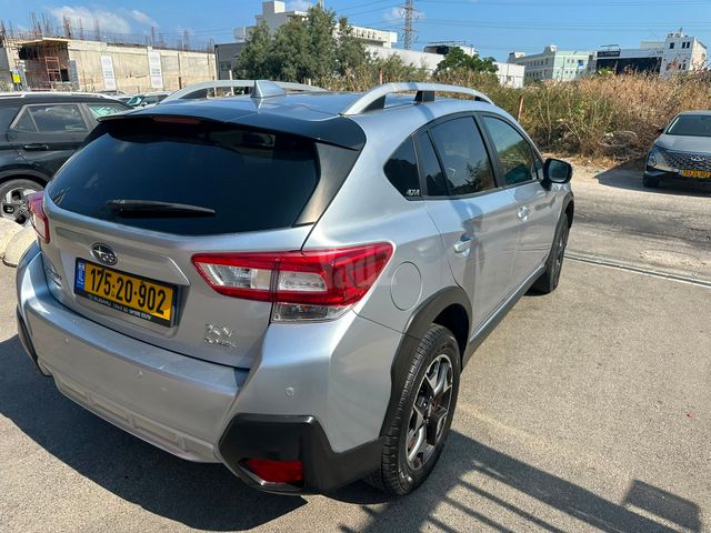 מודעת רכב סובארו XV 1