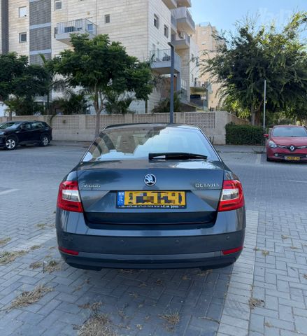סקודה אוקטביה