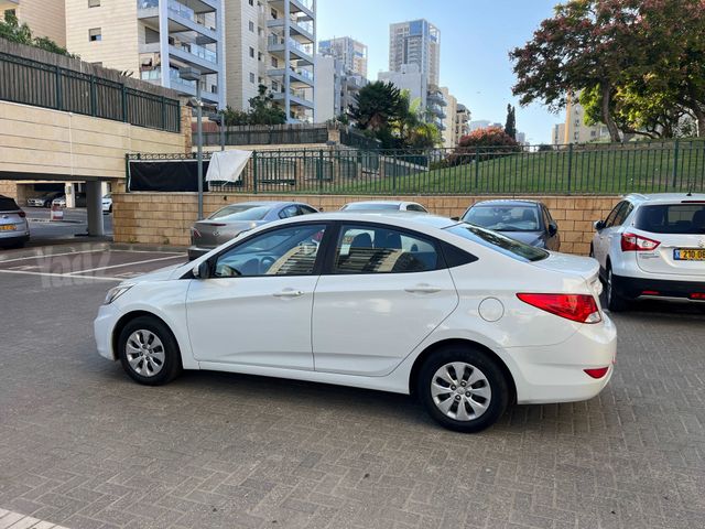יונדאי אקסנט i25