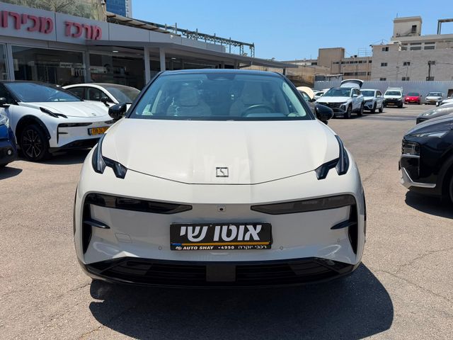 זיקר X