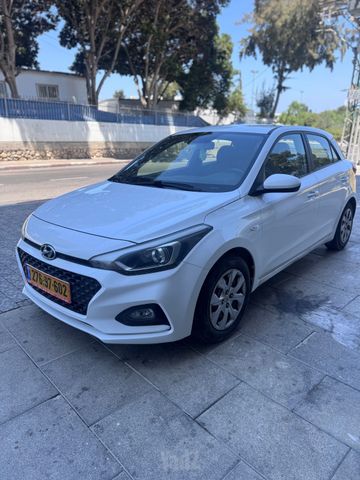 יונדאי i20