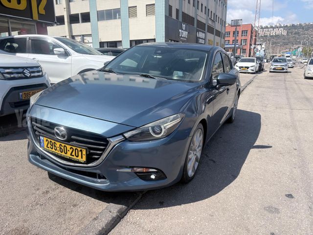 מאזדה 3