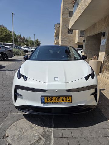 זיקר X