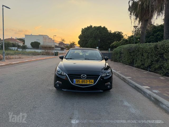 מאזדה 3